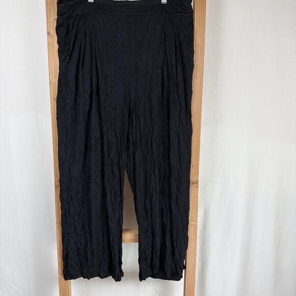 Shana Pants - NWT Shana Black Pockets Crinkle Cropped Pants #0897 Size 2X